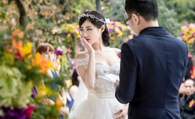 Giải Mã Giấc Mơ Thấy Cô Dâu và Cô Hàng Xóm: Ku bet Lành Hay Dữ?